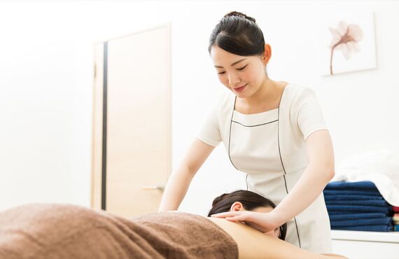 高松で耳のツボを刺激するダイエットを承る他に肩こりのケアもお任せ